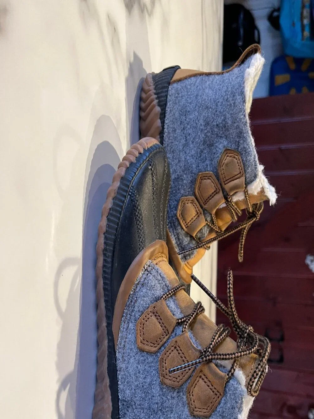 Sorel Out'N About Plus Waterproof Gray Felt Duck Boots - Size 7 - Picture 9 of 14